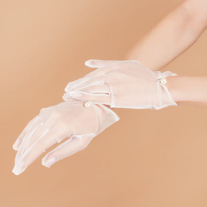 Daisy White Gloves