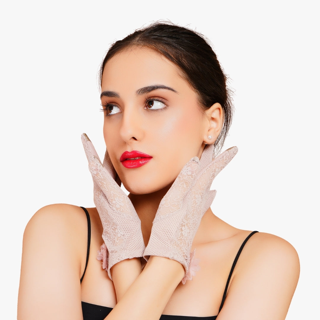Wisteria Gloves - Pastel Lavender Floral Gloves touchscreen enabled