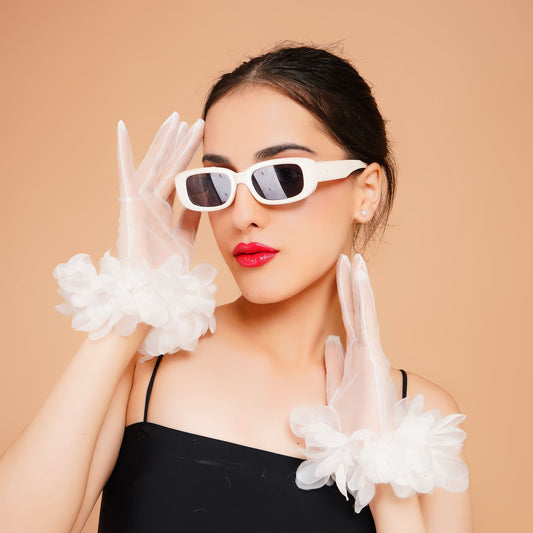 Gloriosa Gloves - White Lace Elegant Gloves for Women